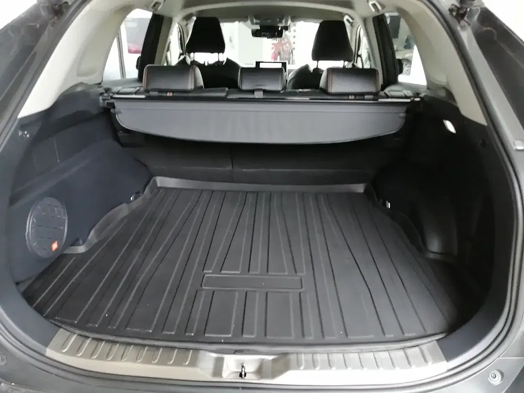 Toyota RAV 4 Hybrid 4x4 Adventure - Thumbnail 12