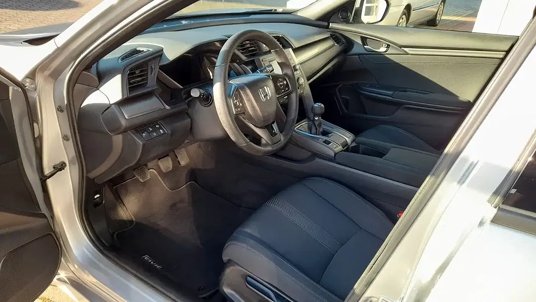 Honda Civic 1.0 i-VTEC - Thumbnail 10