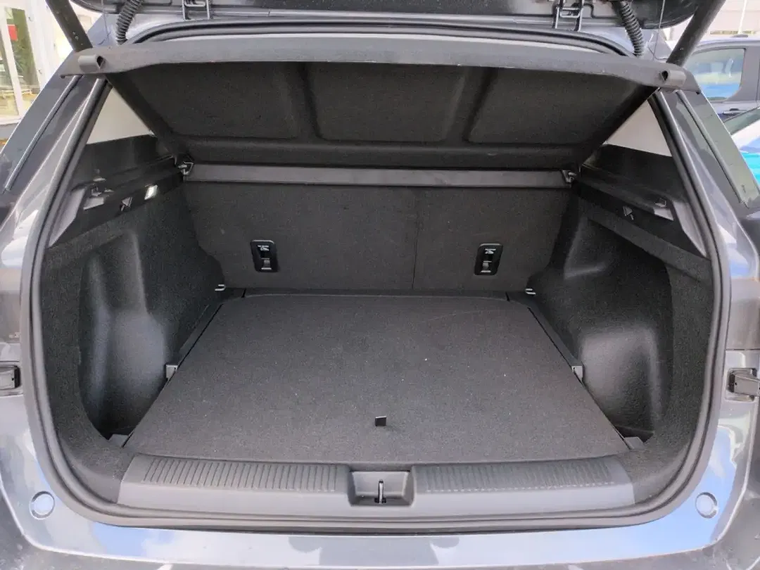 MG MGS5 EV Luxury - Thumbnail 8