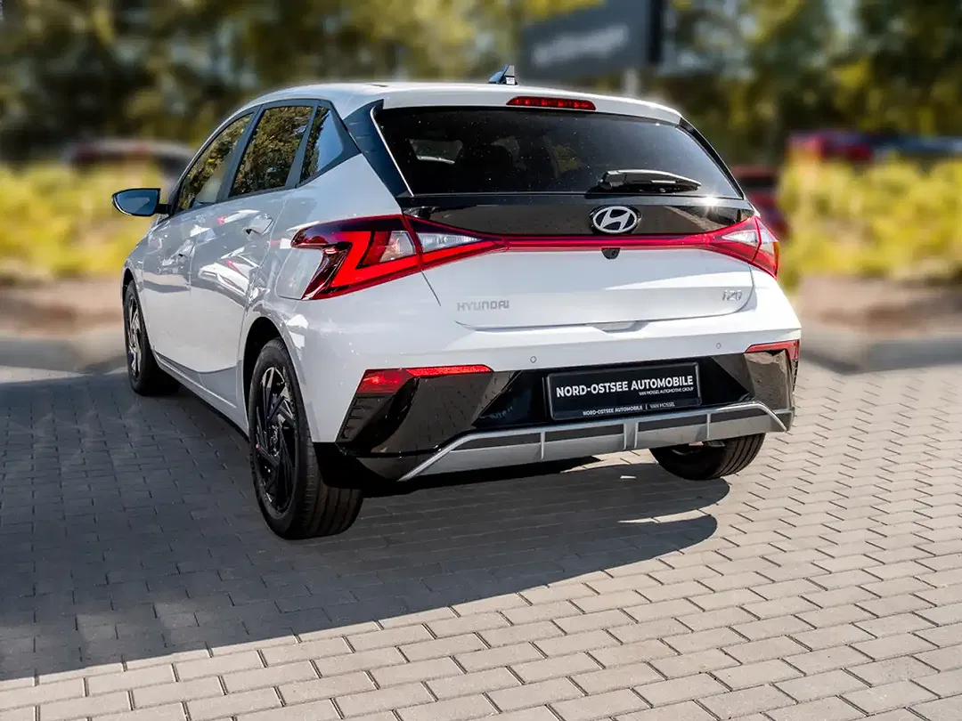 Hyundai i20 AUT Blackline - Thumbnail 5