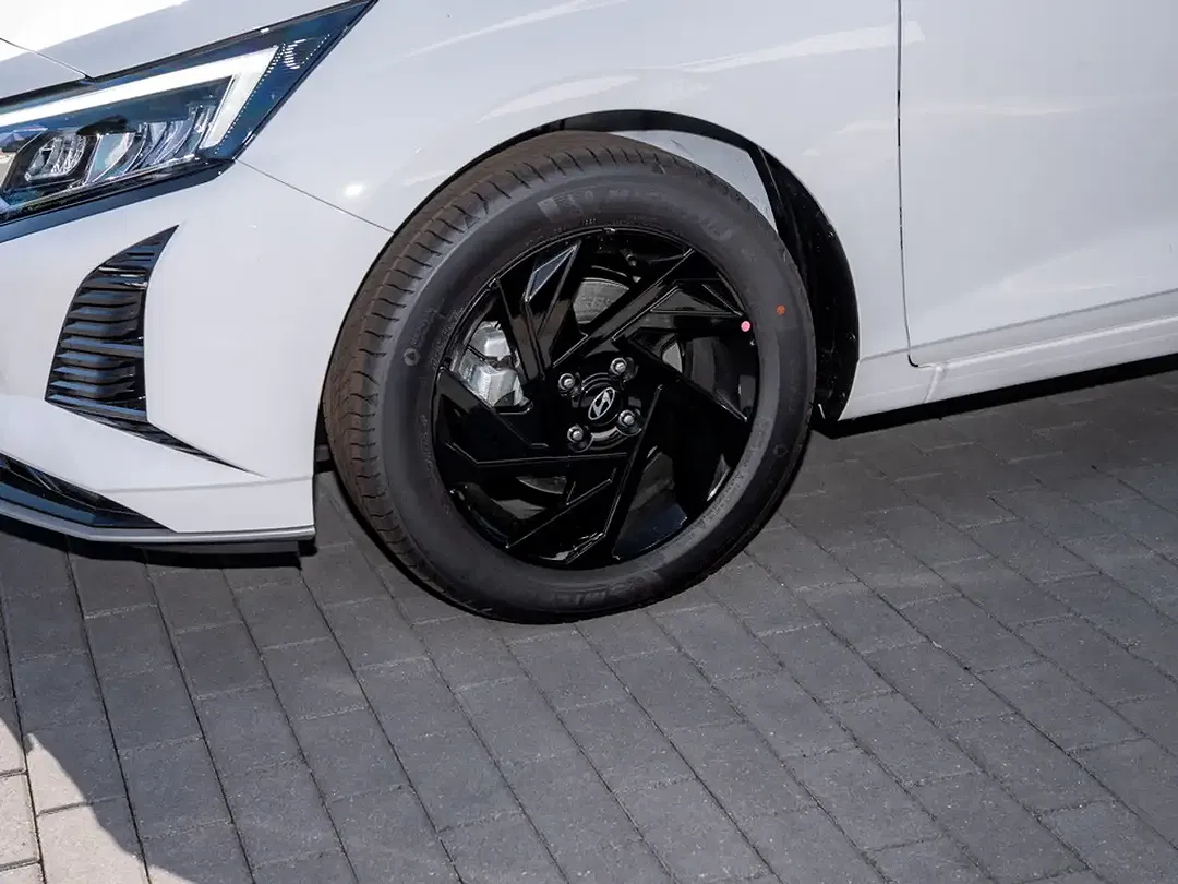 Hyundai i20 AUT Blackline - Thumbnail 7