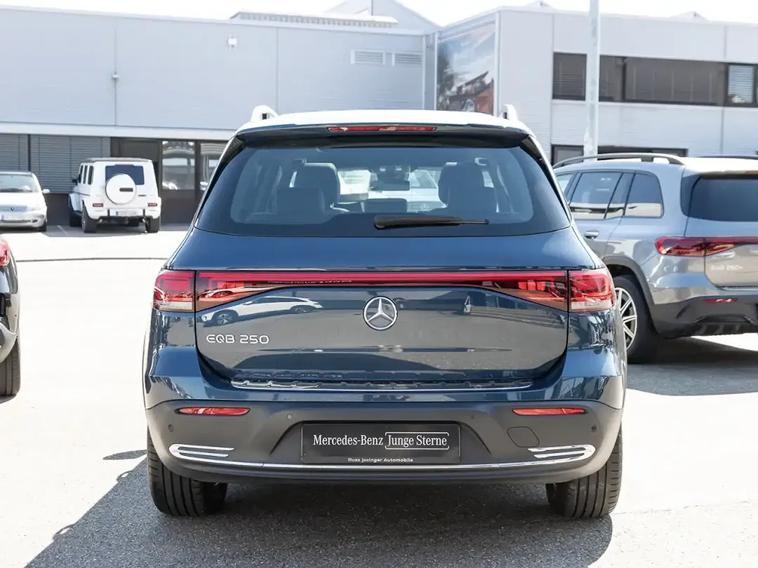 Mercedes-Benz EQB 250 MBUX Progressive - Thumbnail 5