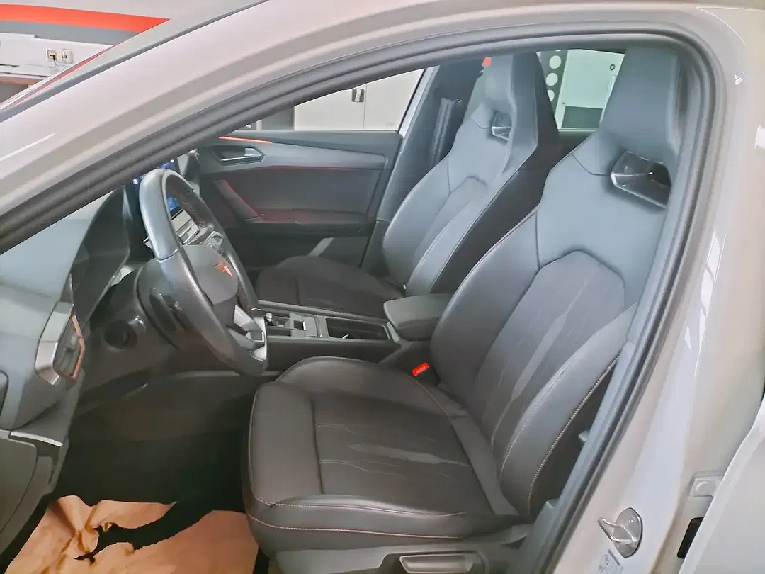 CUPRA Leon PHEV - Thumbnail 11