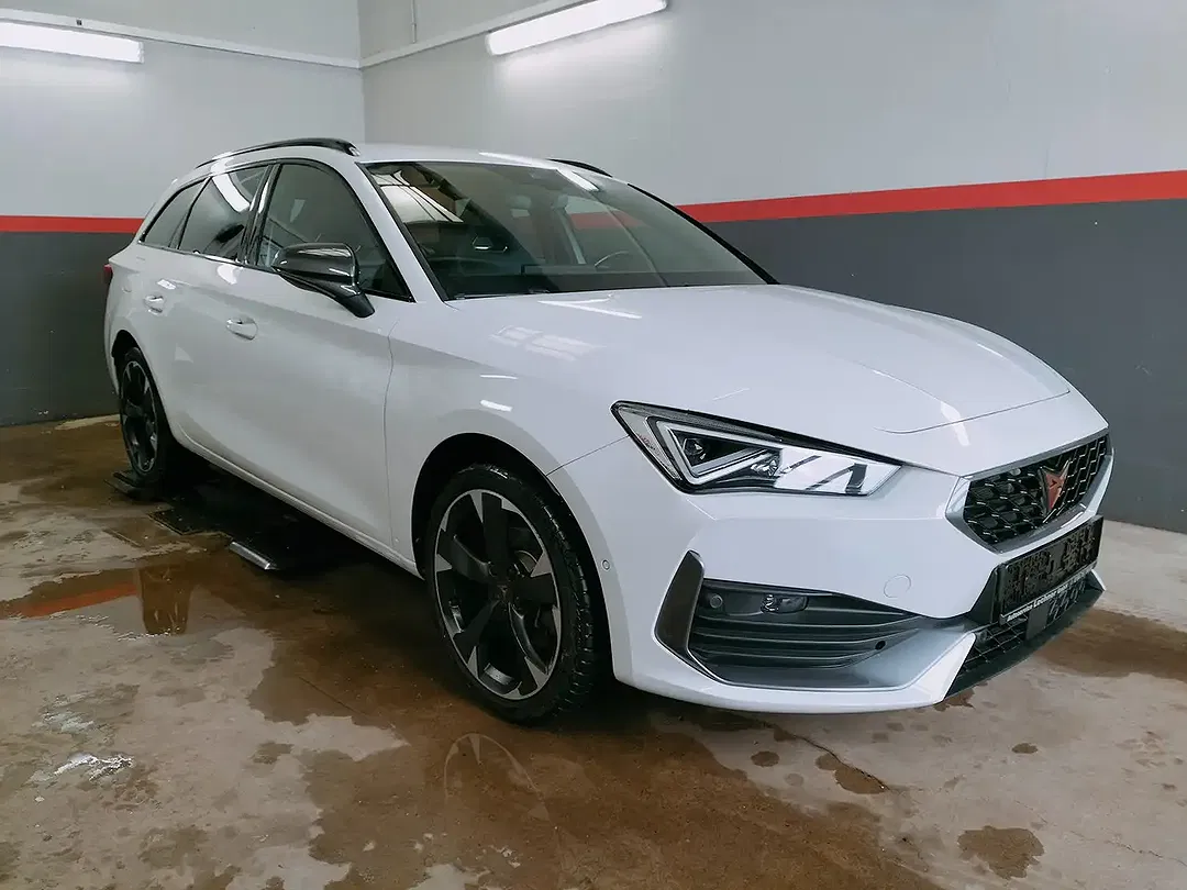 CUPRA Leon PHEV - Thumbnail 5