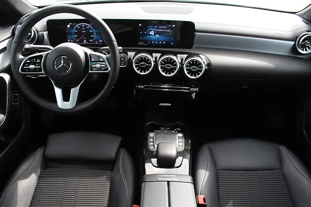 Mercedes-Benz CLA 200 - Thumbnail 5