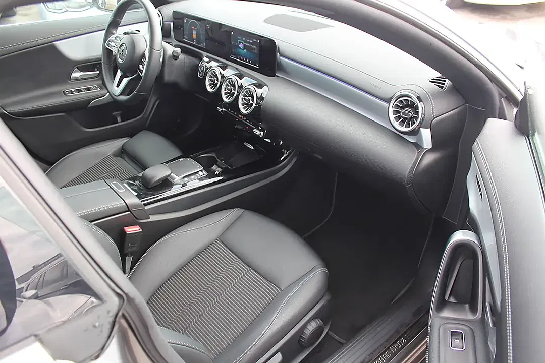 Mercedes-Benz CLA 200 - Thumbnail 7