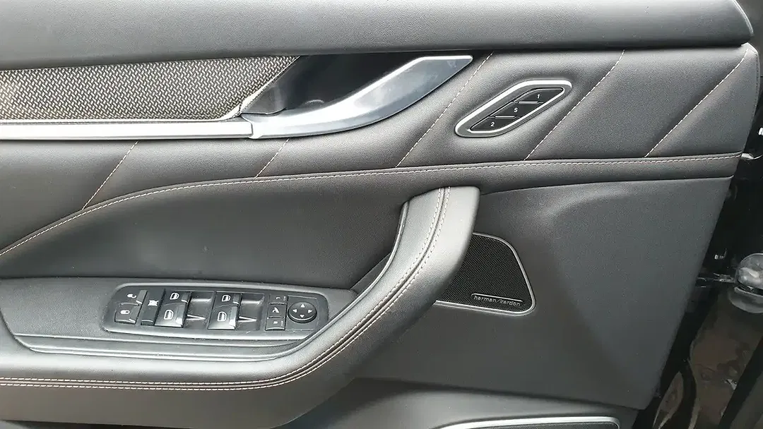 Maserati Levante GranSport - Thumbnail 6