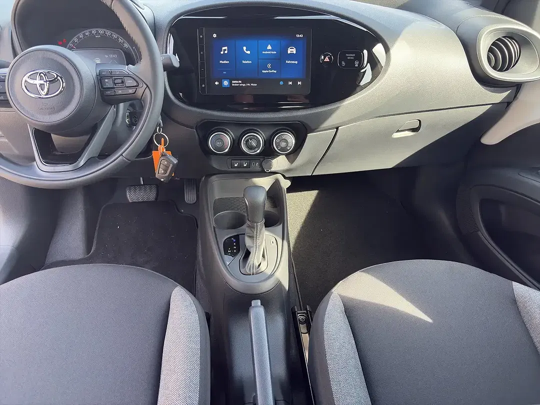 Toyota Aygo X Business Edition - Thumbnail 13