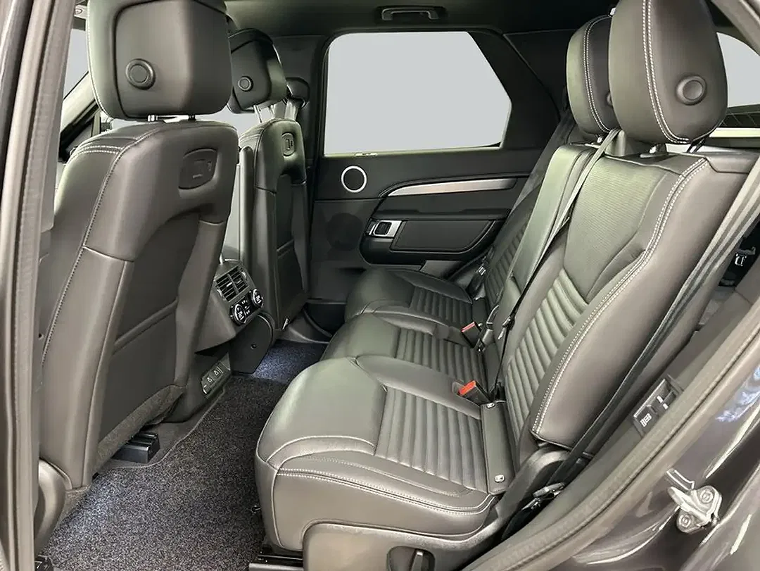 Land Rover Discovery D250 Dynamic SE - Thumbnail 5