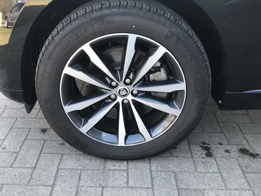 Jaguar F-Pace P400e PHEV 4x4 R-Dynamic SE - Thumbnail 10