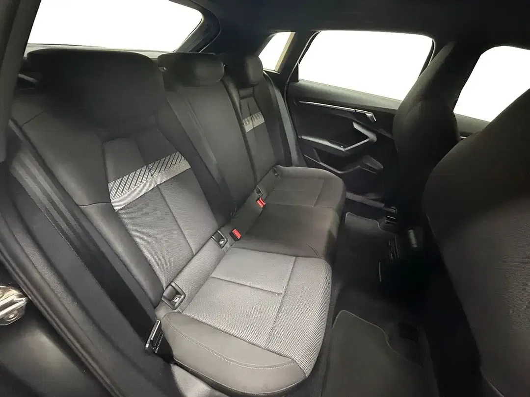 Audi A3 30 TFSI Sportback - Thumbnail 11