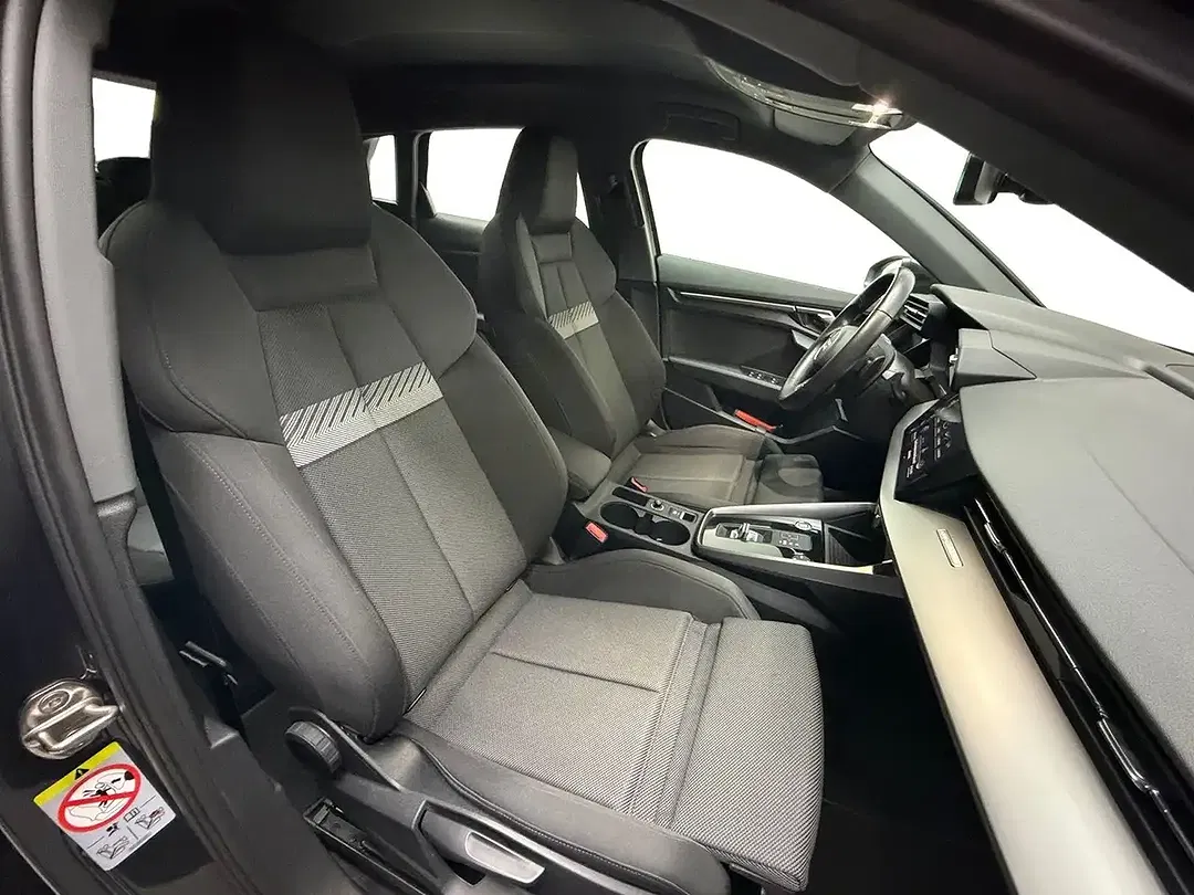 Audi A3 30 TFSI Sportback - Thumbnail 12