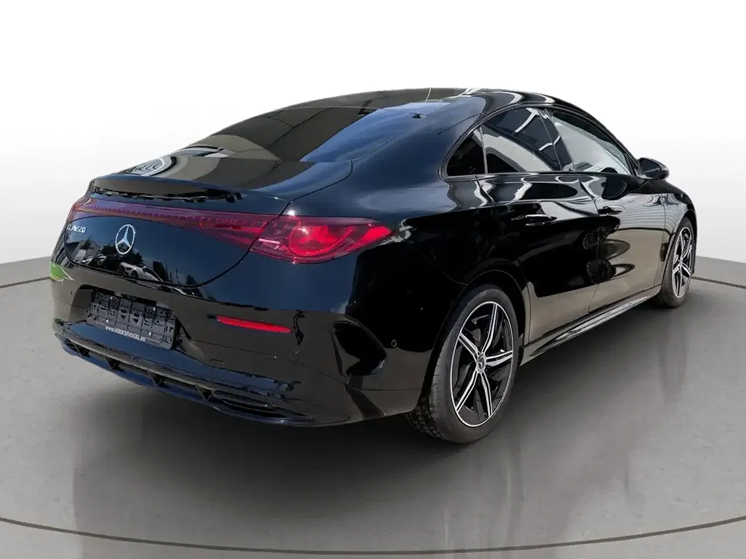 Mercedes-Benz CLA 220 AMG Line Night - Thumbnail 4
