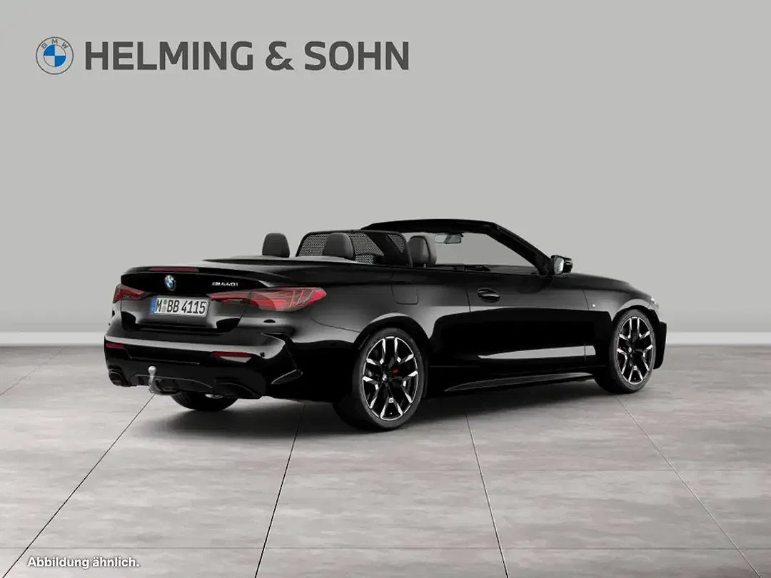 BMW 440 xDrive Convertible - Thumbnail 2