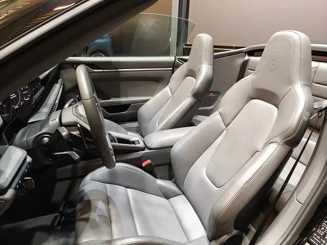 Porsche 911 PASM Carrera Cabriolet - Thumbnail 28