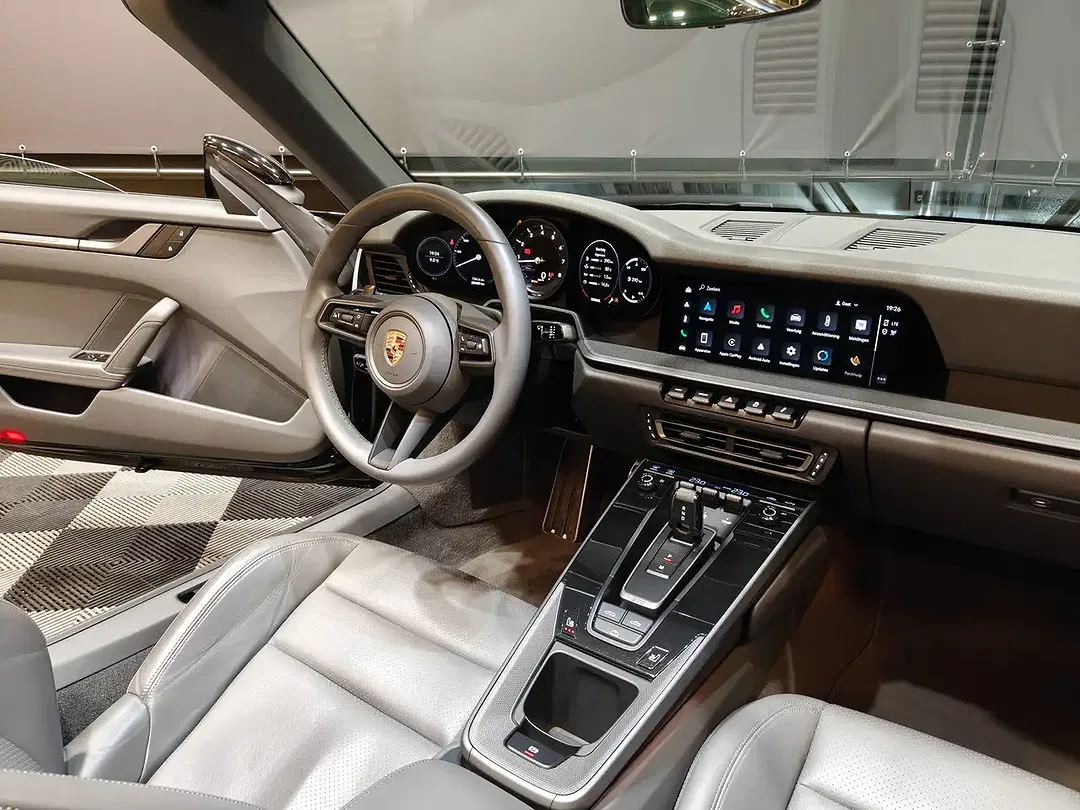 Porsche 911 PASM Carrera Cabriolet - Thumbnail 32