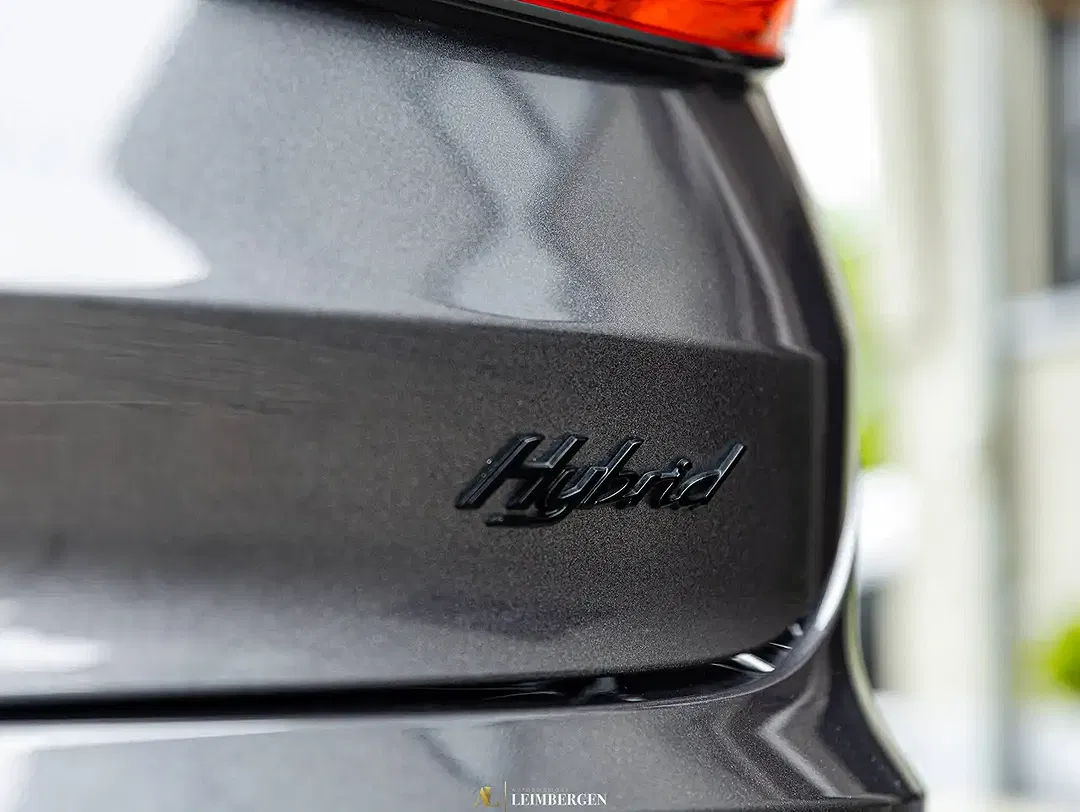 Bentley Bentayga Hybrid S - Thumbnail 11