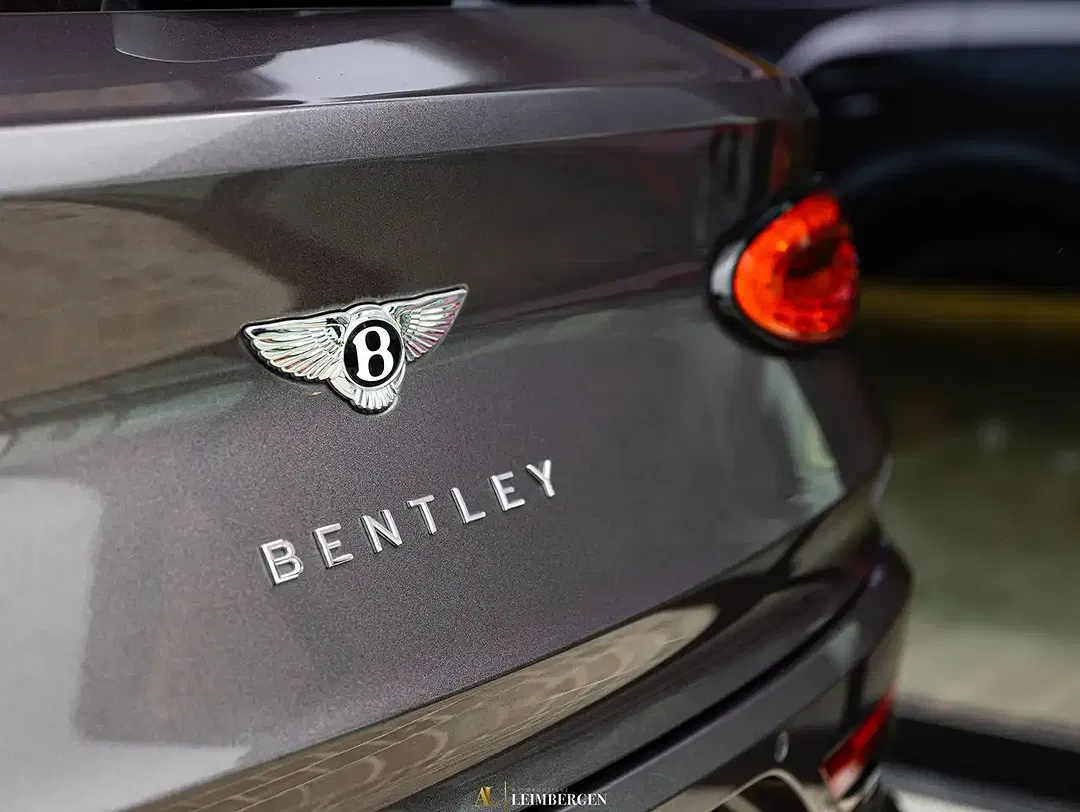 Bentley Bentayga Hybrid S - Thumbnail 13