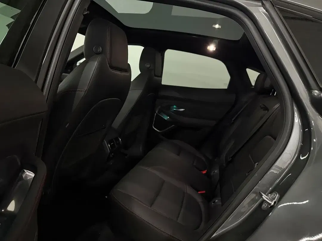 Jaguar E-Pace 4x4 Chequered Flag - Thumbnail 12