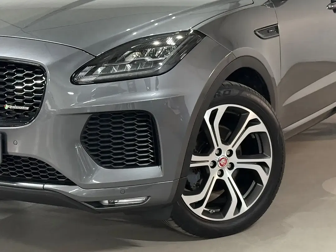 Jaguar E-Pace 4x4 Chequered Flag - Thumbnail 15