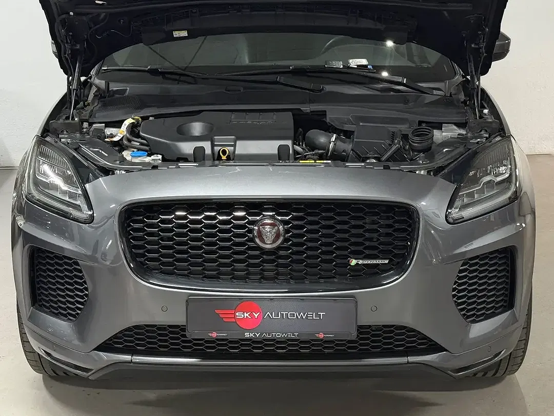 Jaguar E-Pace 4x4 Chequered Flag - Thumbnail 17
