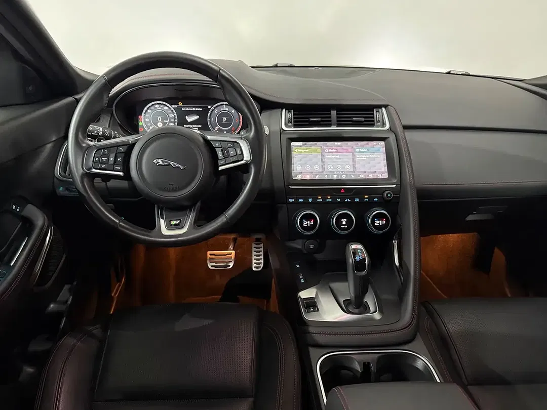 Jaguar E-Pace 4x4 Chequered Flag - Thumbnail 7