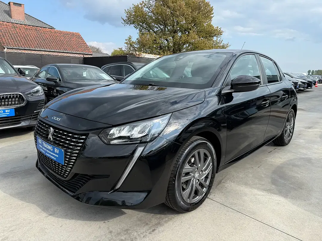 Peugeot 208 - Thumbnail 9