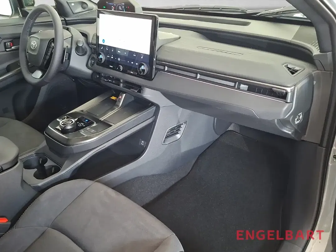 Toyota C-HR 4x4 Plus Lounge - Thumbnail 10