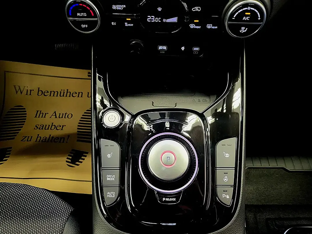 Kia Soul 64 kWh EV Gold - Thumbnail 10