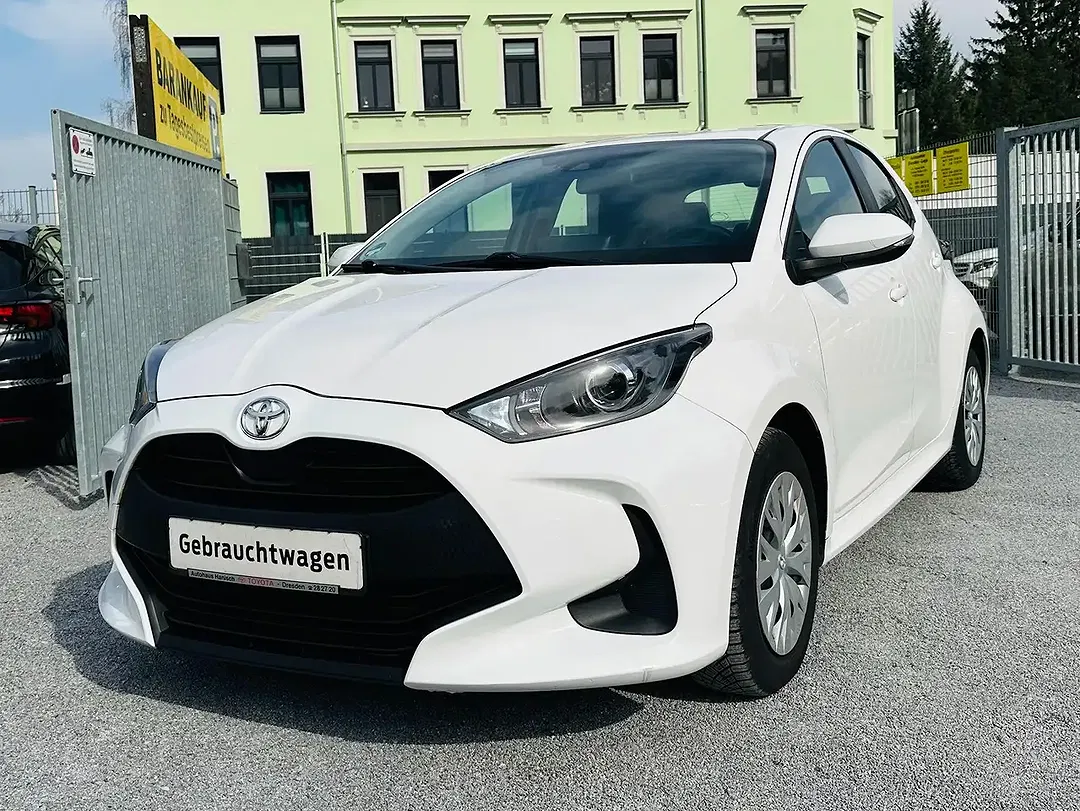 Toyota Yaris Comfort - Thumbnail 3