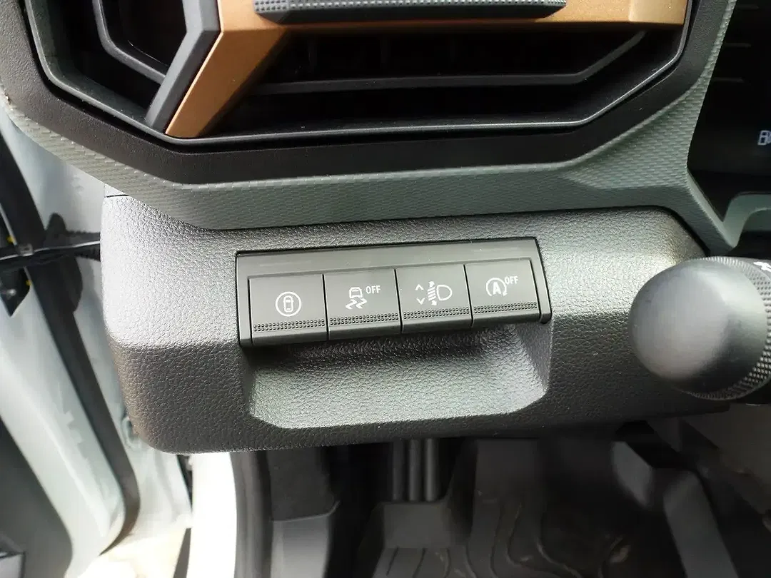 Dacia Duster 4x4 Extreme - Thumbnail 14