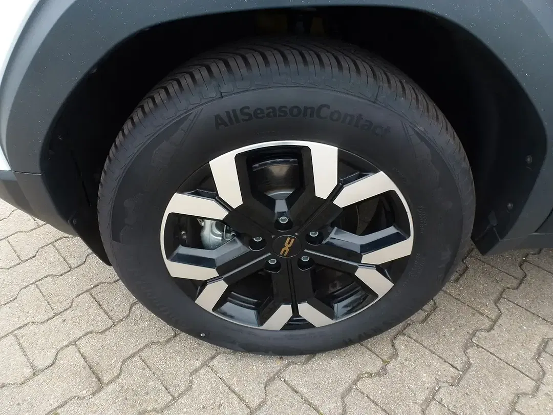 Dacia Duster 4x4 Extreme - Thumbnail 9