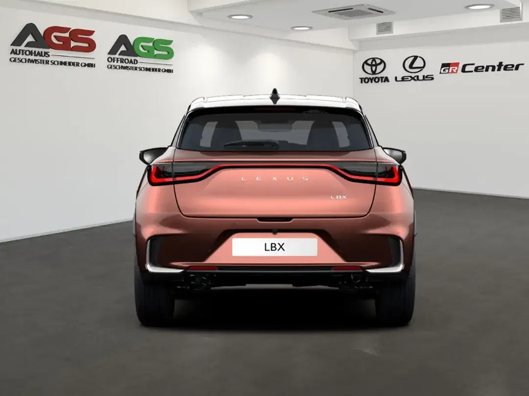 Lexus LBX 1.5 Hybrid Emotion - Thumbnail 4