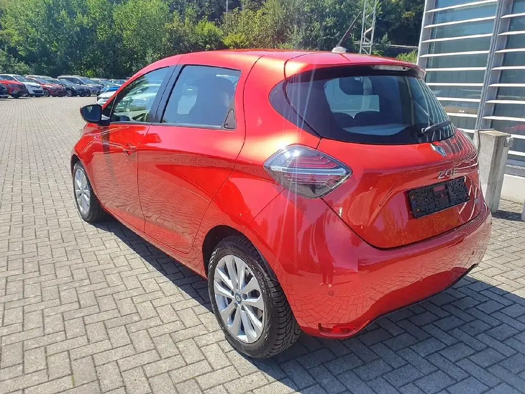 Renault ZOE Z.E. 50 Experience - Thumbnail 3