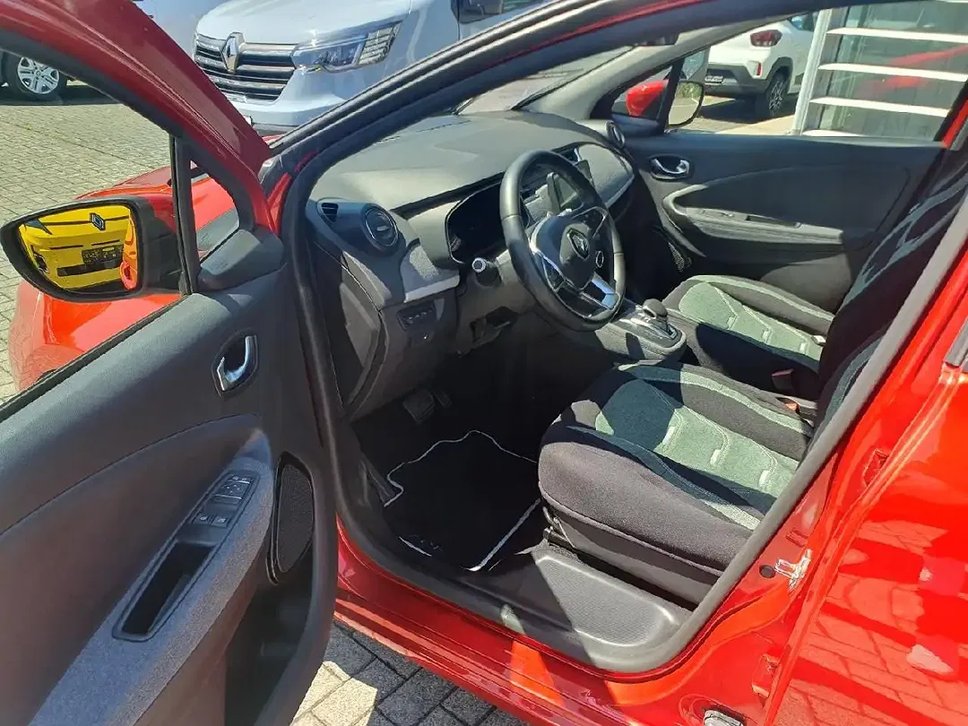 Renault ZOE Z.E. 50 Experience - Thumbnail 8