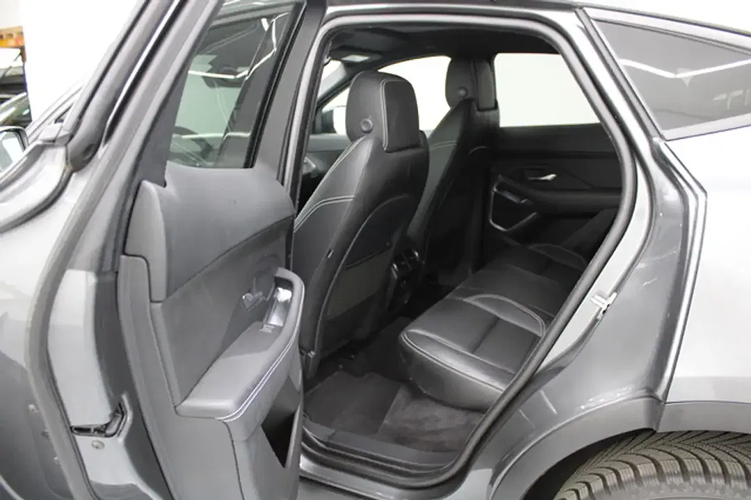 Jaguar E-Pace R-Dynamic S - Thumbnail 11