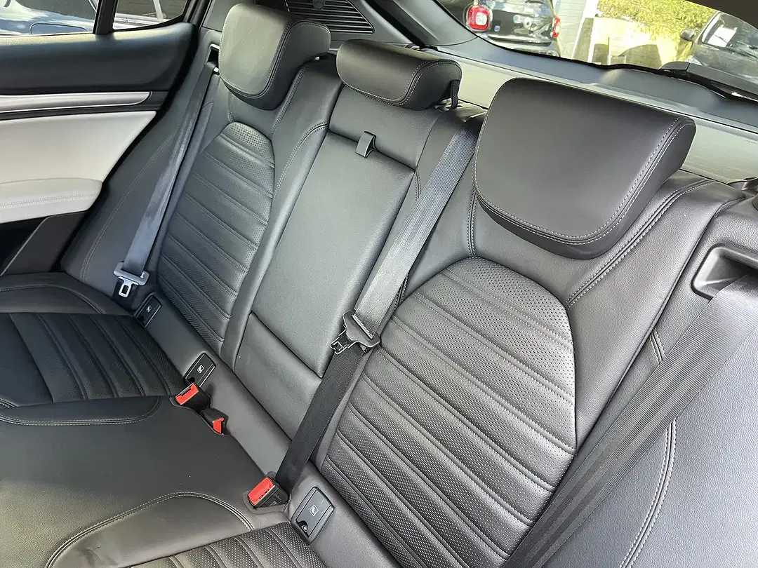 Alfa Romeo Stelvio Q4 Performance Veloce - foto 15