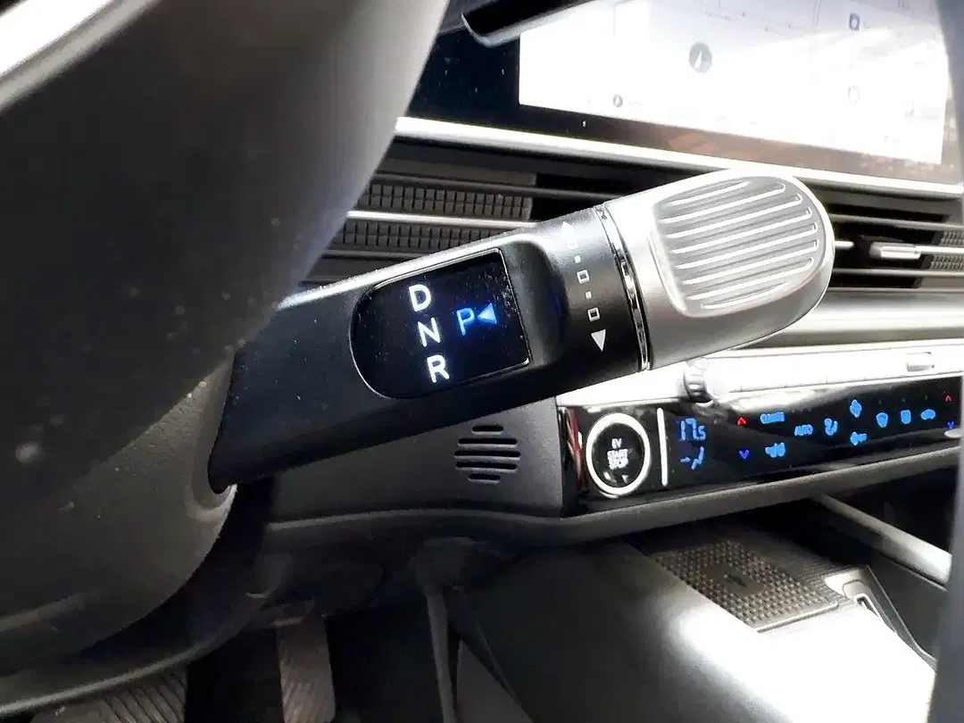 Hyundai IONIQ 6 DYNAMIQ - Thumbnail 13