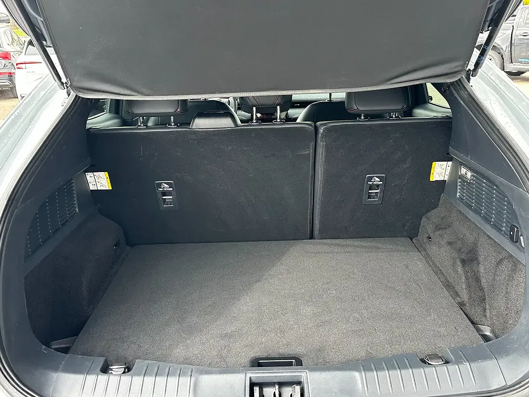 Ford Mustang Mach-E Extended Range 4x4 - Thumbnail 7