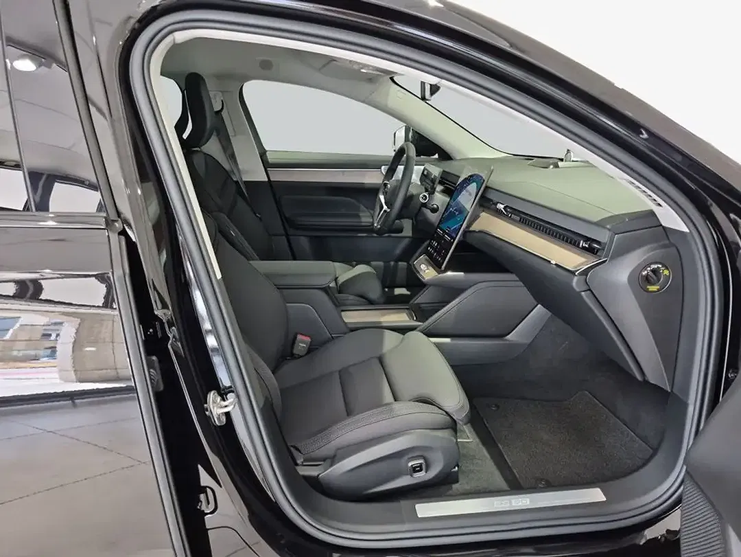 Volvo ES90 Single Motor Ultra - Thumbnail 9