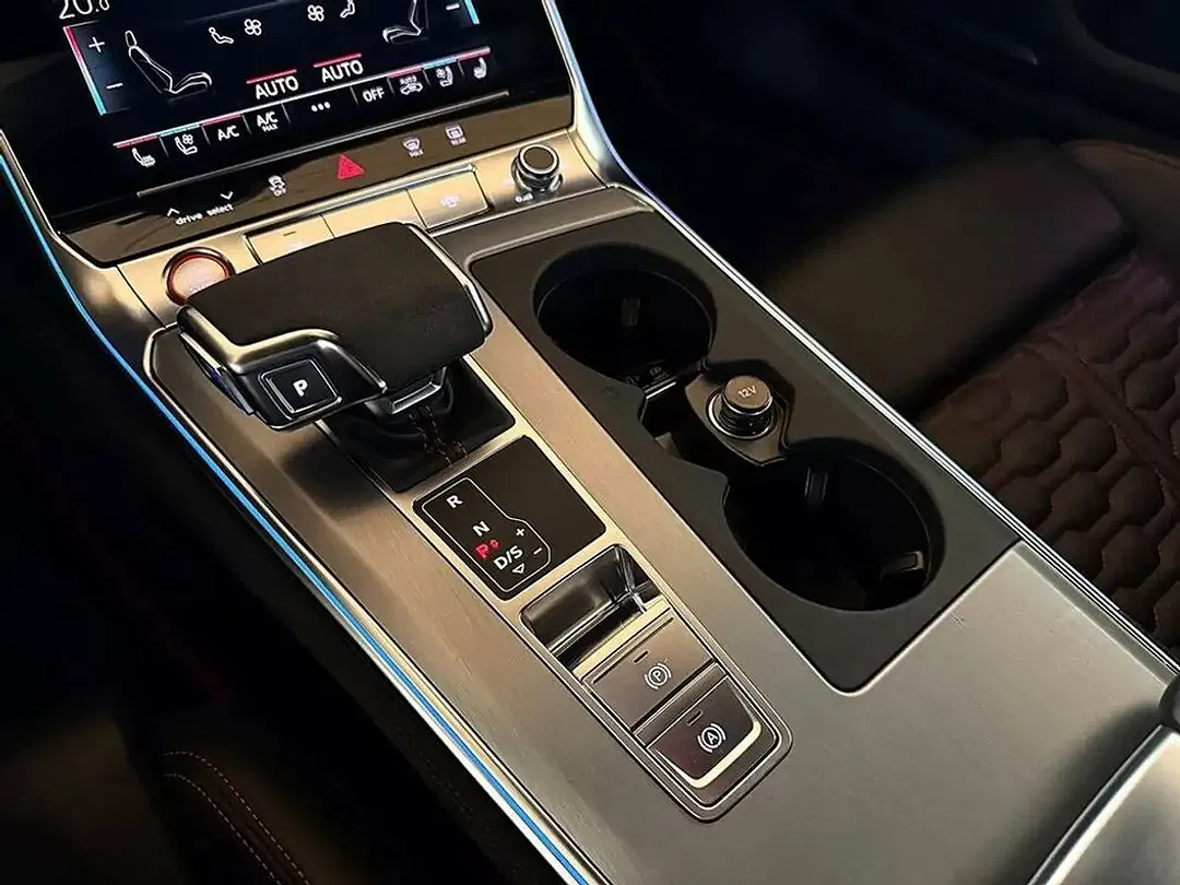 Audi RS6 4.0 TFSI MHEV S tronic quattro Avant - Thumbnail 21