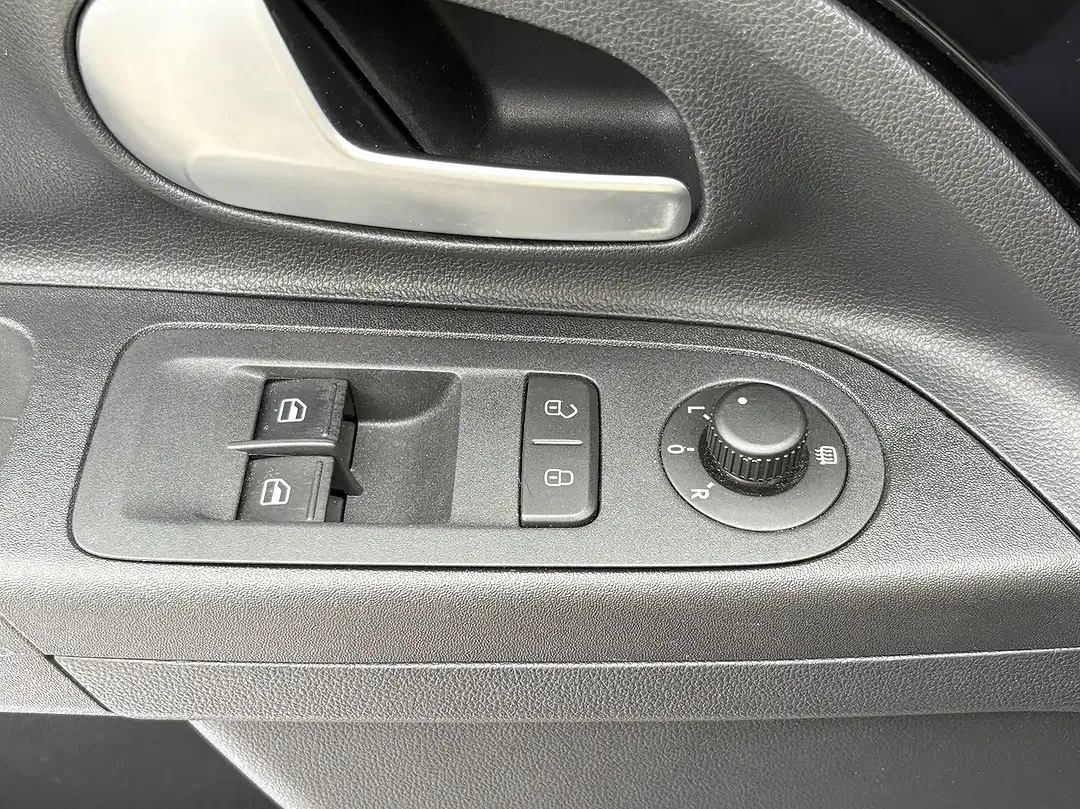 SEAT Mii EV Plus - Thumbnail 21