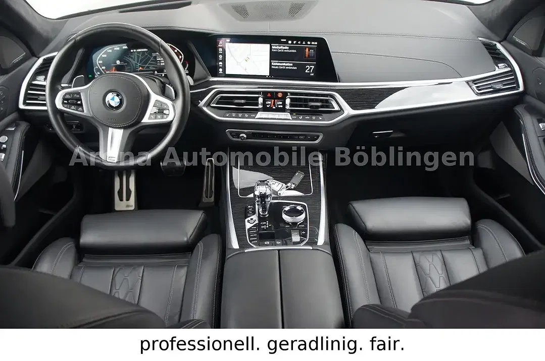 BMW X7 M M50 - Thumbnail 11