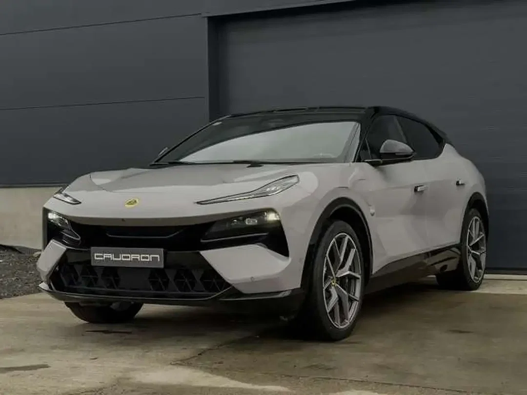 Lotus Eletre - Afbeelding 1