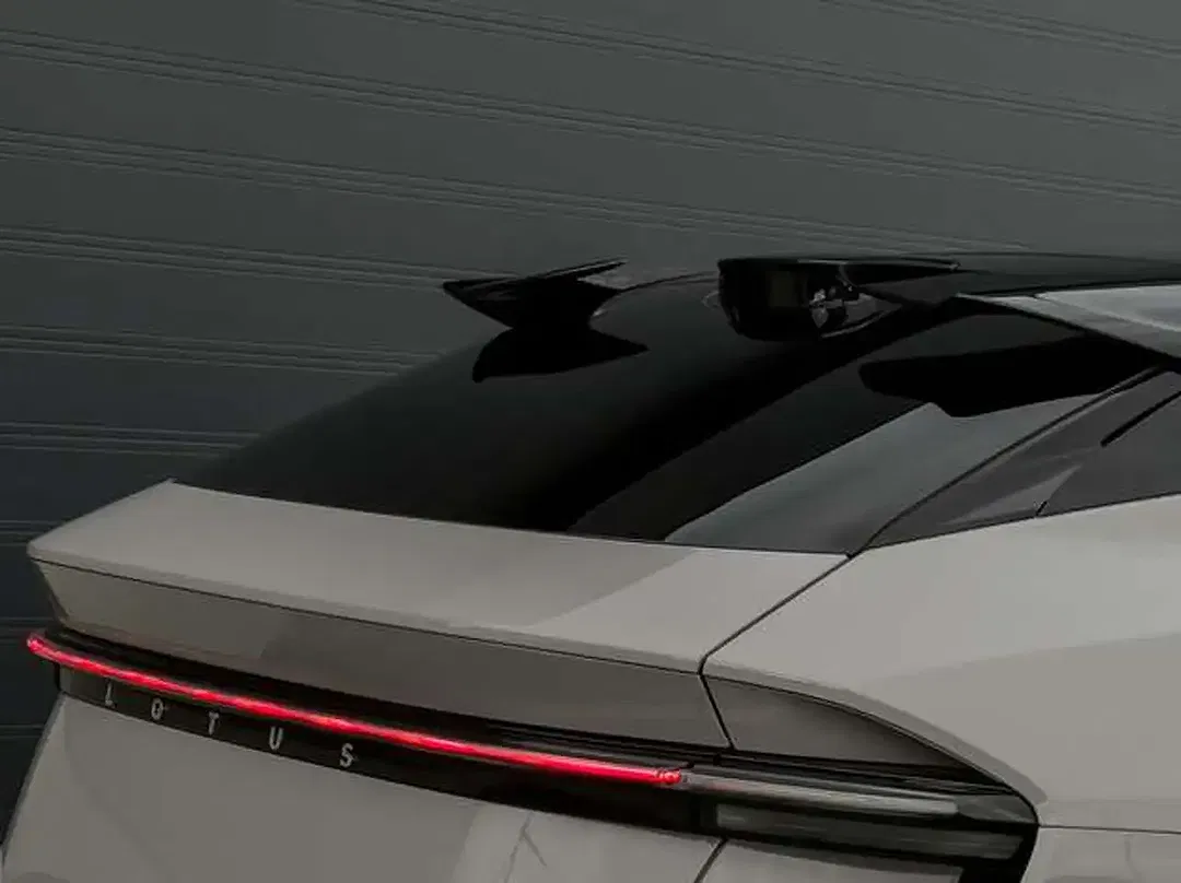 Lotus Eletre - Thumbnail 8