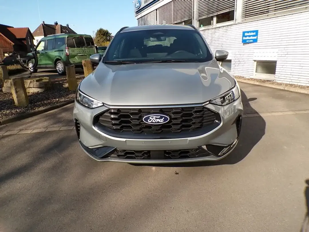 Ford Kuga 1.5 AUT ST-Line - Thumbnail 2
