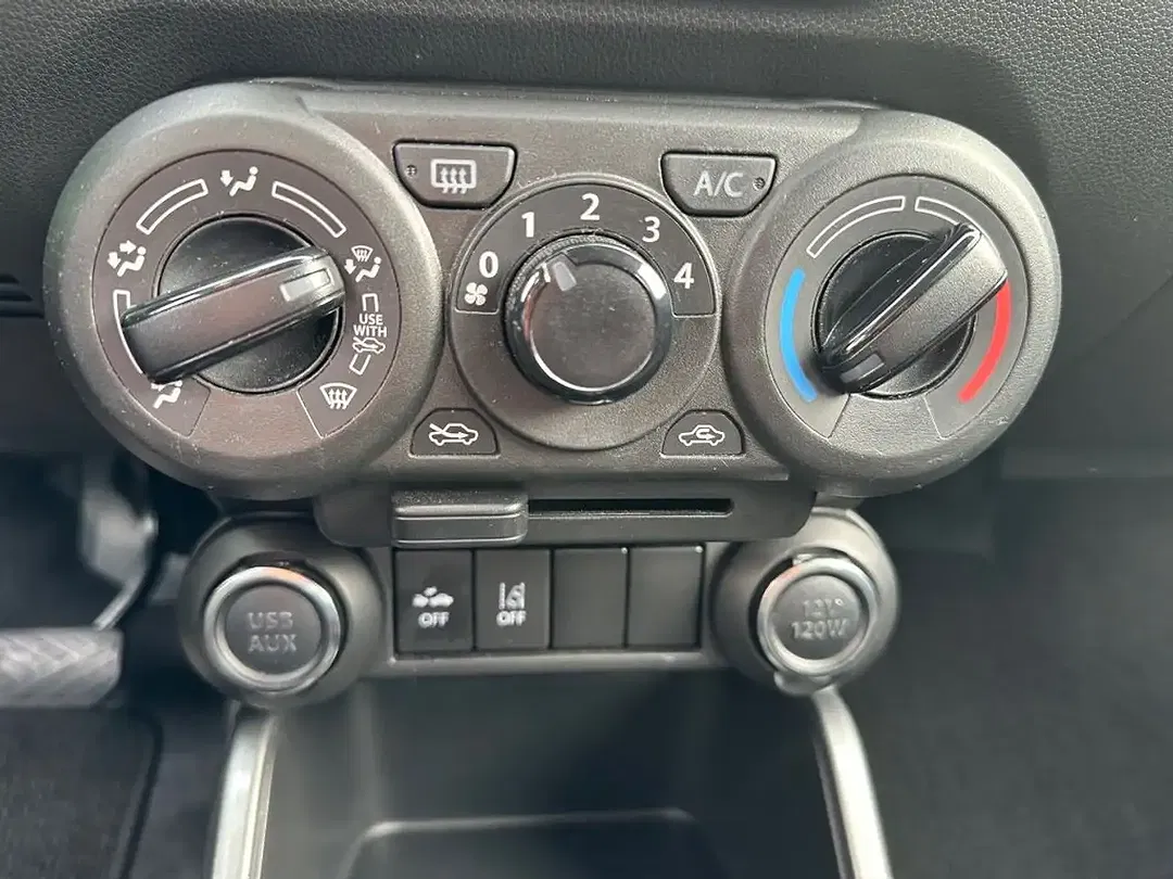 Suzuki Ignis Hybrid 1.2 Dualjet - Thumbnail 12