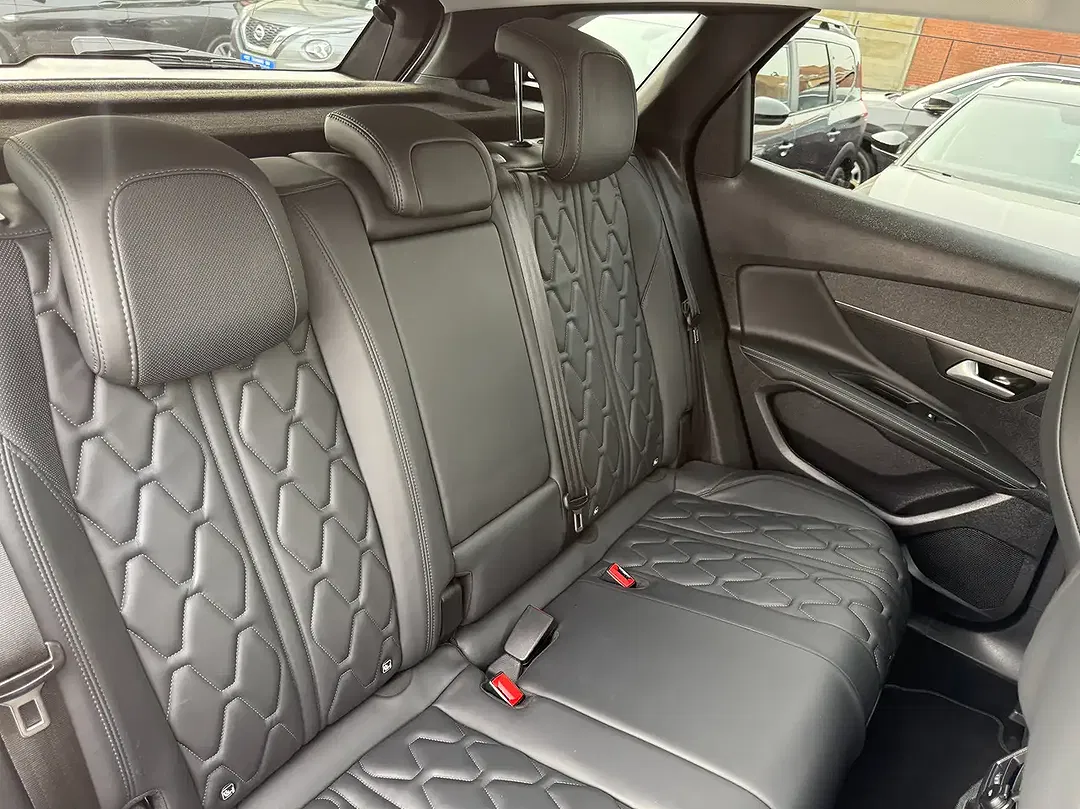 Peugeot 3008 - Thumbnail 30