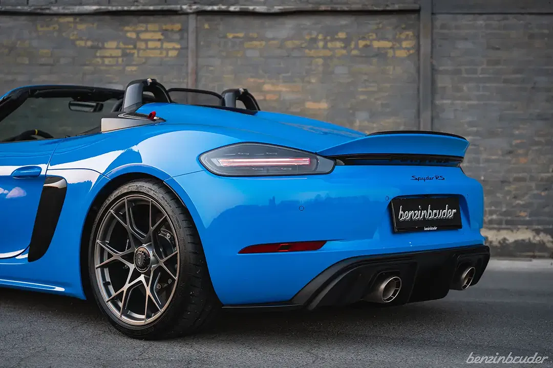 Porsche 718 Spyder RS Weissach PCCB - Thumbnail 13