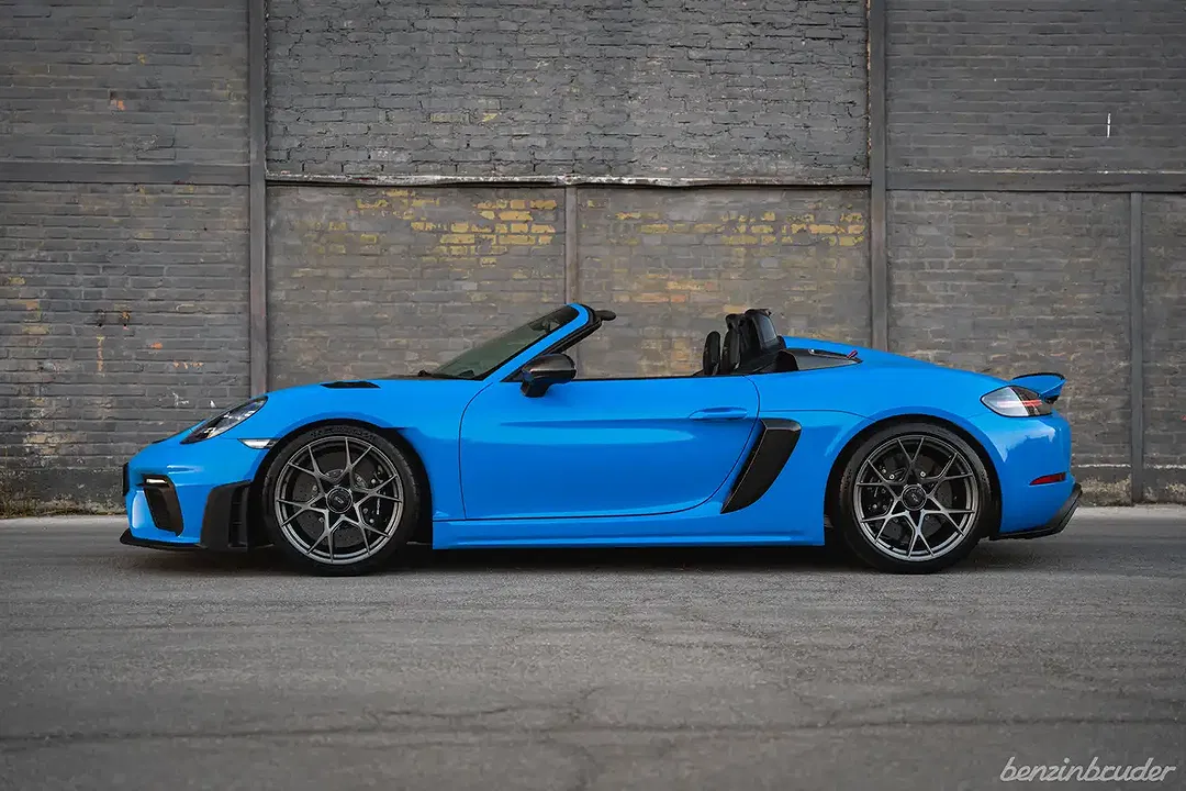 Porsche 718 Spyder RS Weissach PCCB - Thumbnail 5